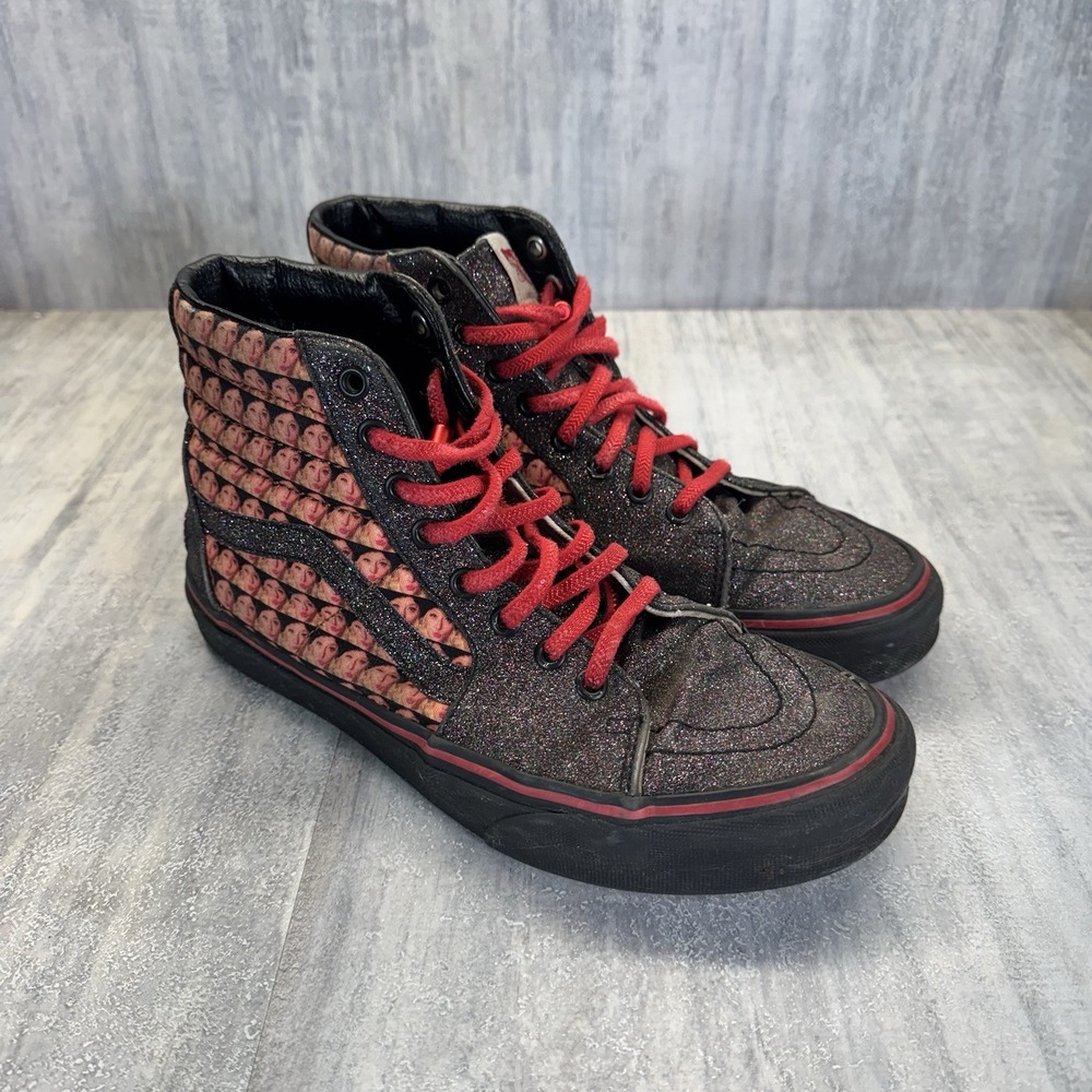 Vans Customs K HUD XOXO  Sk8-Hi  Lace Up High top Size 8 Men/ 9.5 Women Kiss